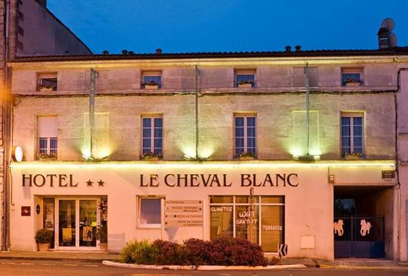 Cit'Hotel Le Cheval Blanc Cognac Centre Εξωτερικό φωτογραφία