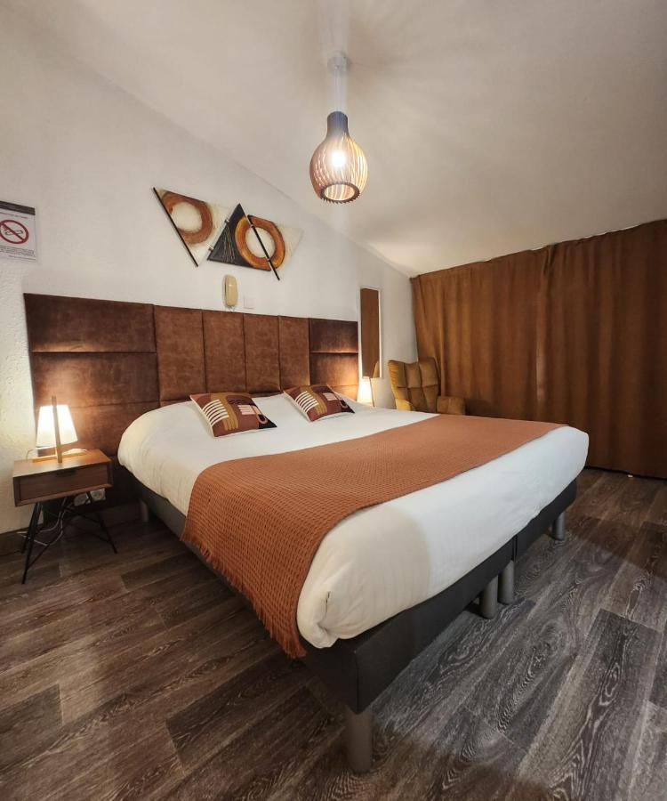 Cit'Hotel Le Cheval Blanc Cognac Centre Εξωτερικό φωτογραφία