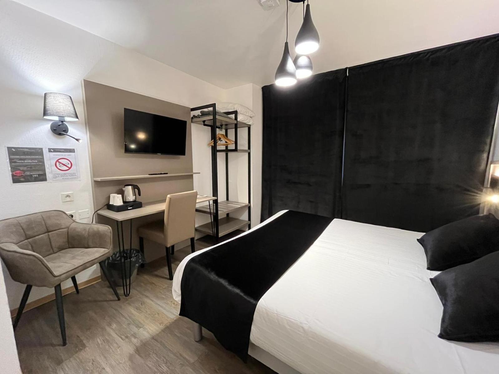 Cit'Hotel Le Cheval Blanc Cognac Centre Εξωτερικό φωτογραφία