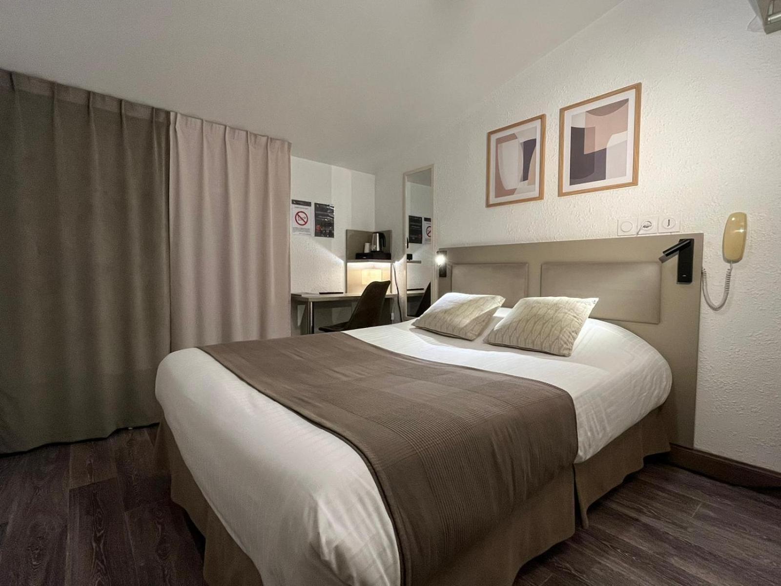 Cit'Hotel Le Cheval Blanc Cognac Centre Εξωτερικό φωτογραφία