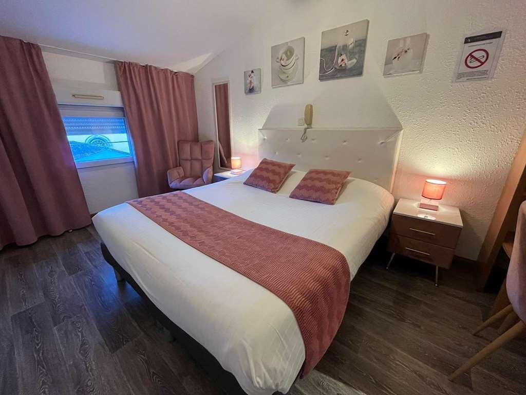 Cit'Hotel Le Cheval Blanc Cognac Centre Δωμάτιο φωτογραφία